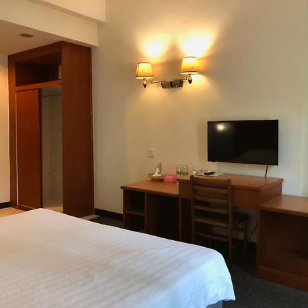 Garden View Hotel Bahau Exterior photo
